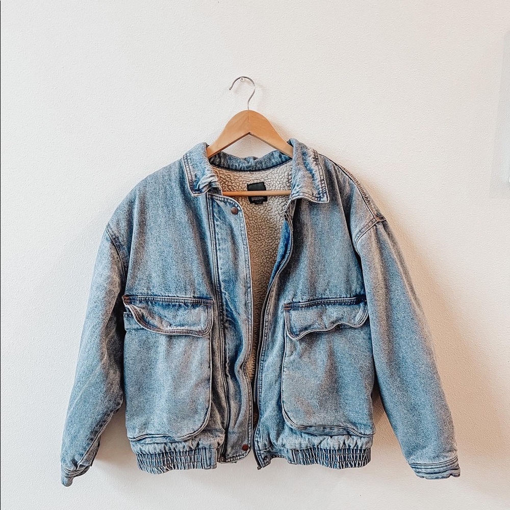 💕host pick💕sherpa lined trucker jacket